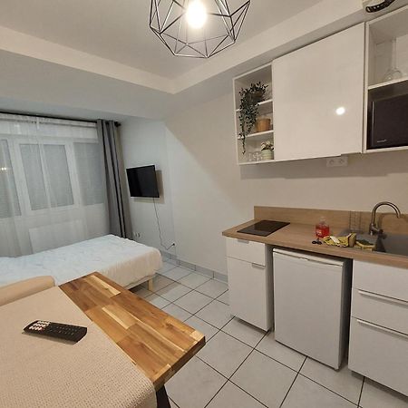 Apt Lyon Flachet Villeurbanne Luaran gambar
