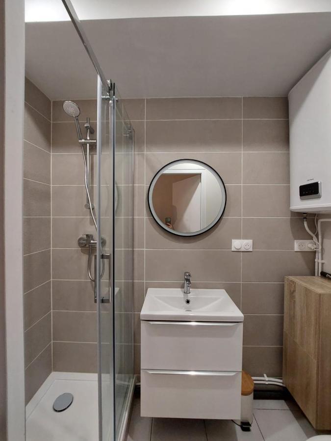 Apt Lyon Flachet Villeurbanne Luaran gambar